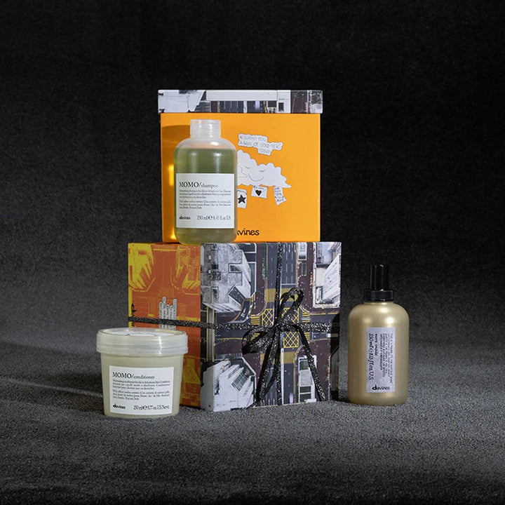 DAVINES_MOMO_MORE_INSIDE_Gift_Set.jpg